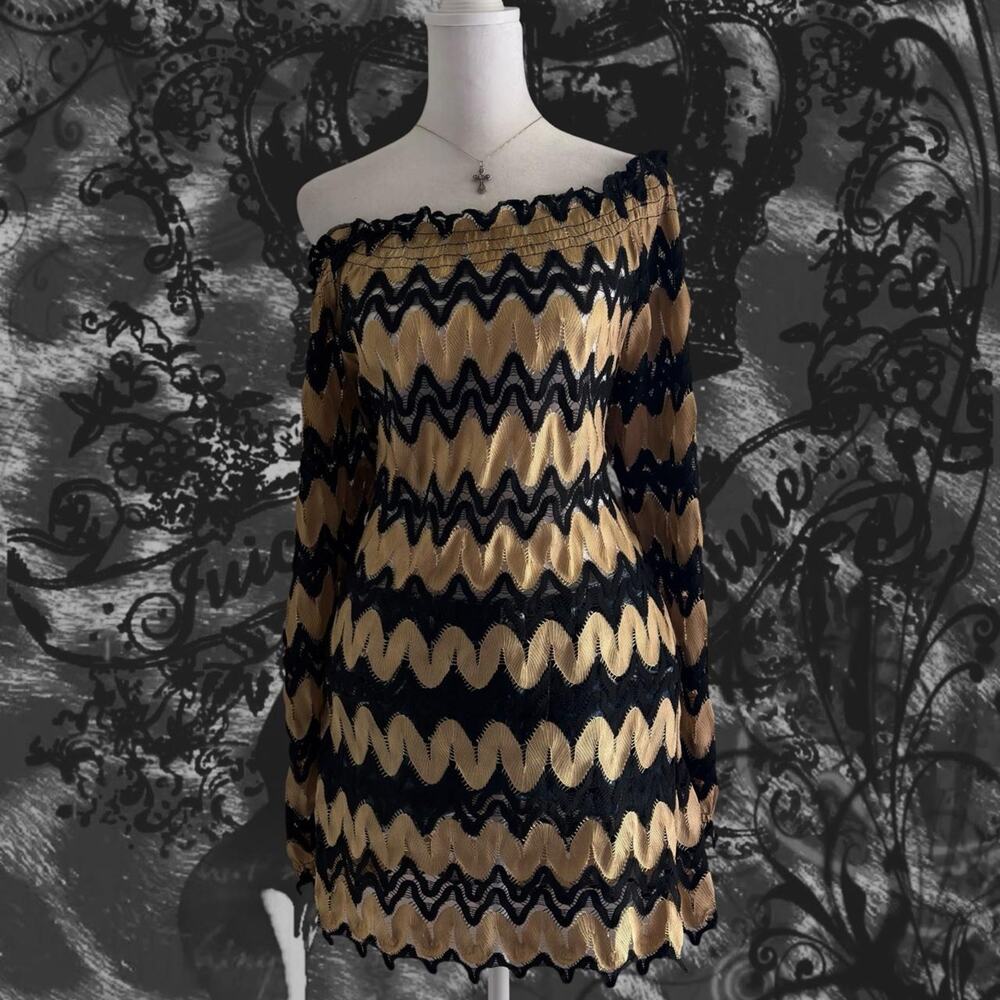 black and gold chevron stripe open knit glam long sleeve blouse top